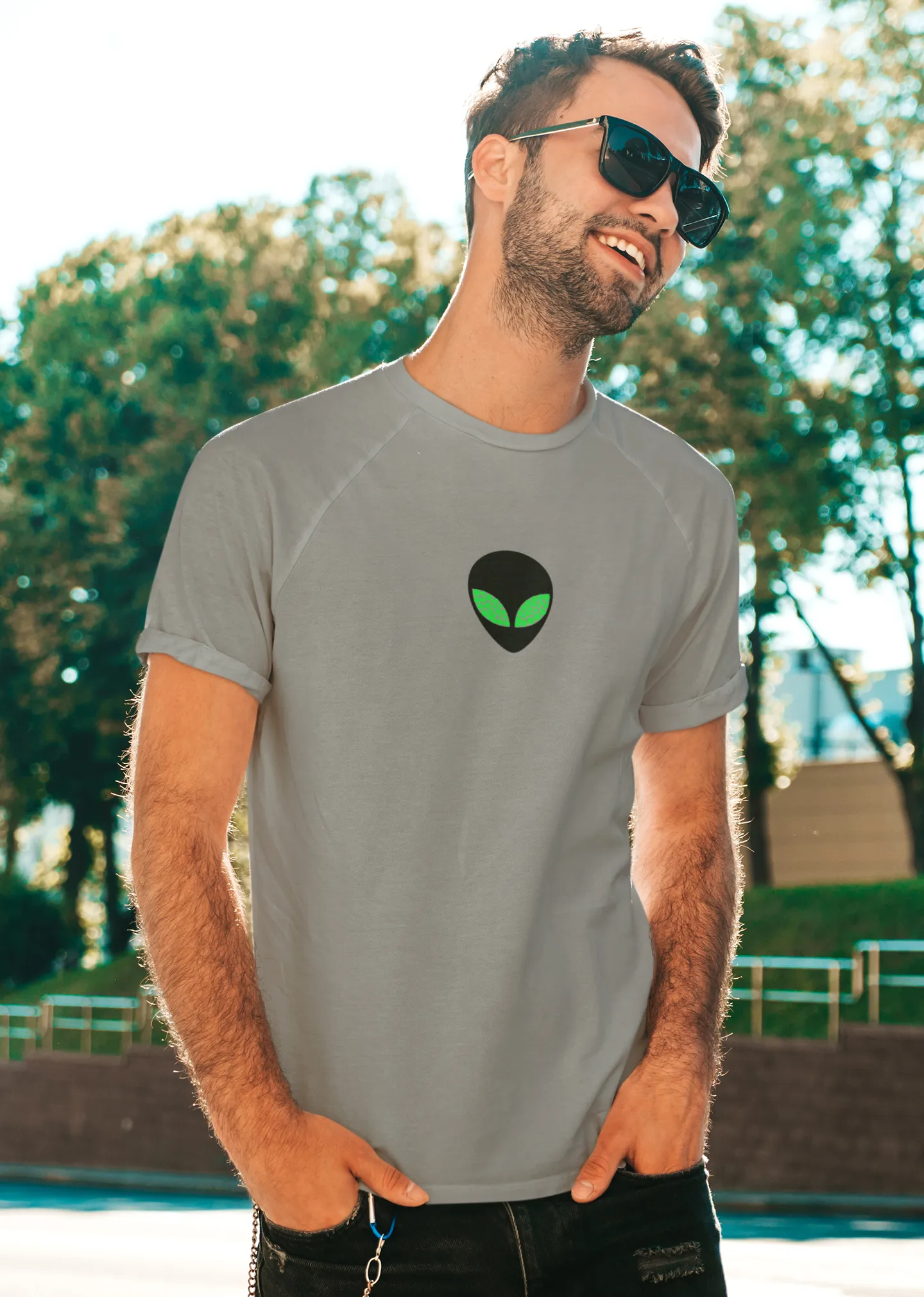 Alien Adult T-shirt