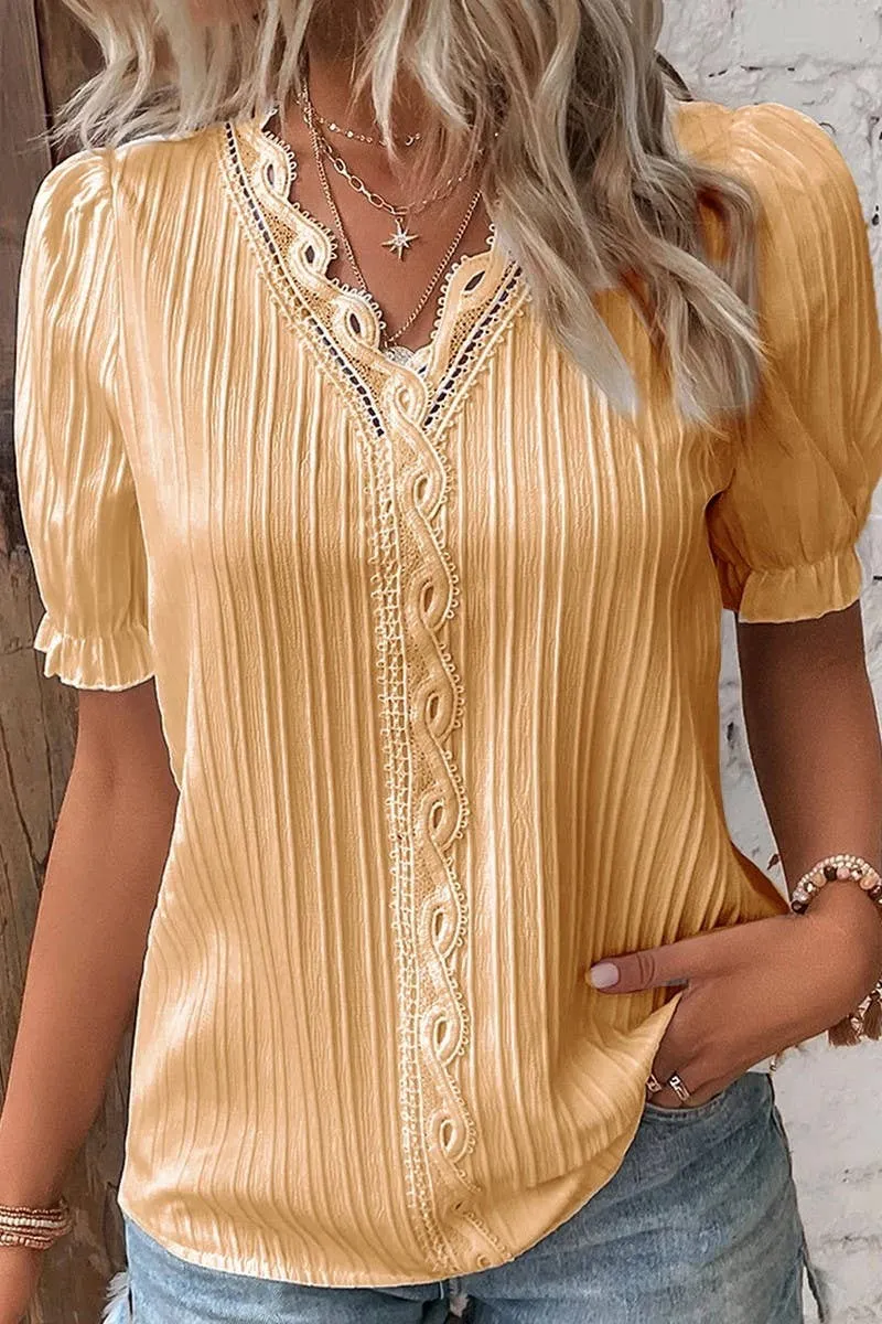 CWTBLS1468_SOLID COLOR V-NECK HOLLOW SHORT-SLEEVED SHIRT: APRICOT / (3XL) 1