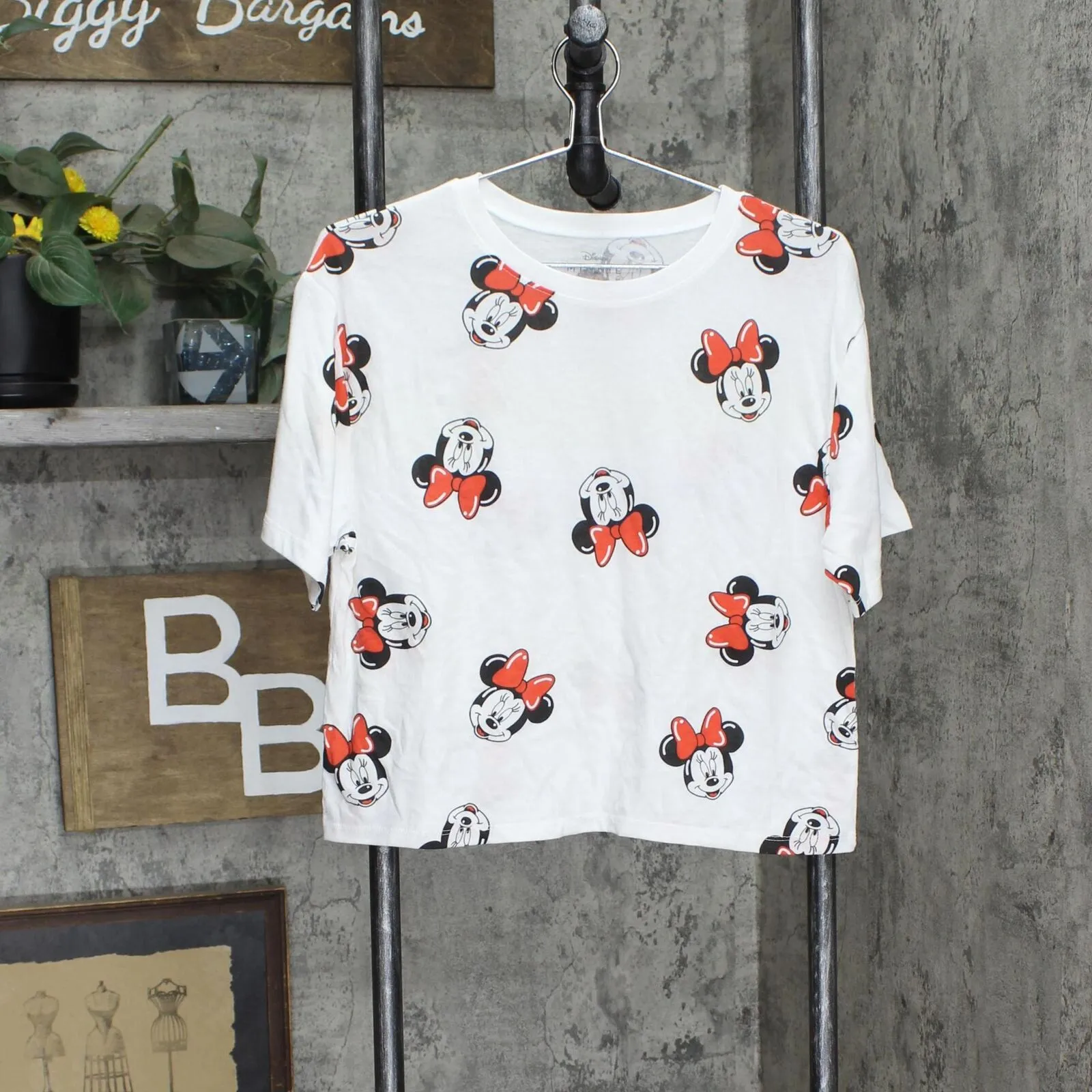 Disney Womens Minnie Mouse Graphic T-Shirt Tee 166d9abb6a4c0f White L