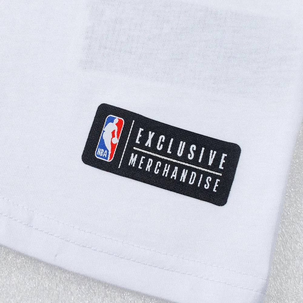 FexPro Men's NBA Basics Primary Logo T-Shirt Bulls