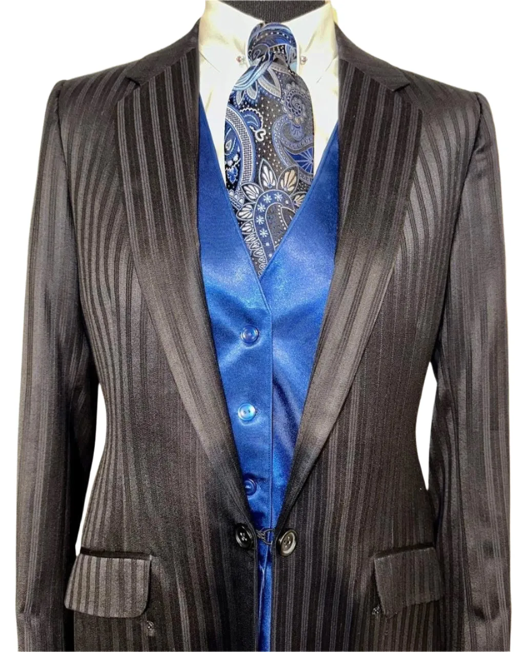 Frierson's, Ladies Day Suit