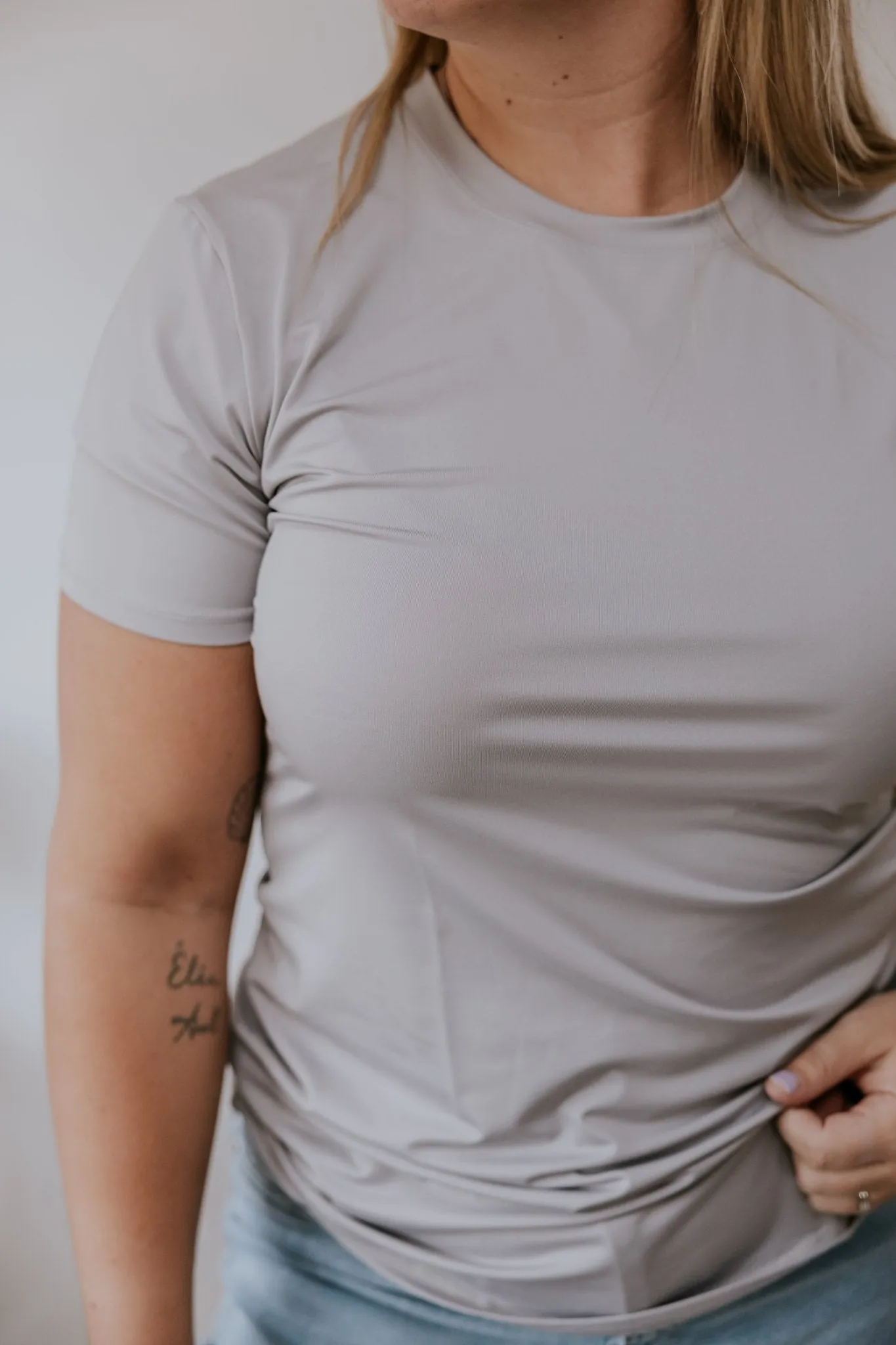 T-SHIRT BASIC DRYFIT (FEMME) -GRIS-