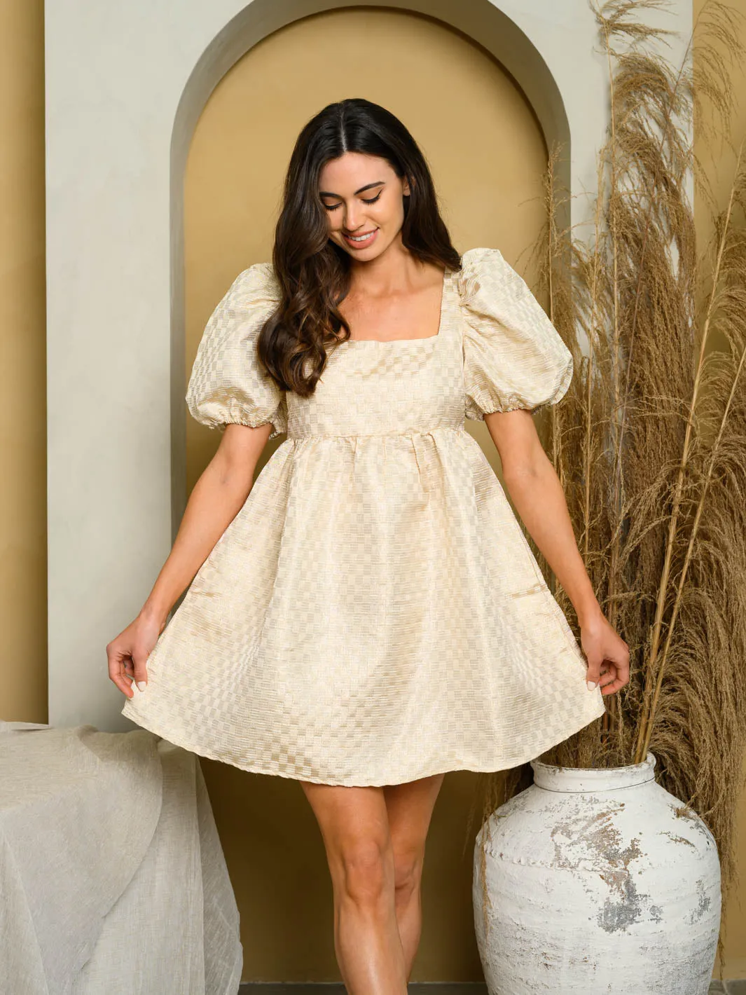 WOMEN'S SHORT PUFF SLEEVE CHECKERED JACQUARD MINI DRESS